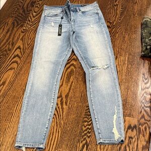 BLANK NYC NEW with tags Light Wash Distressed Slim Jeans
